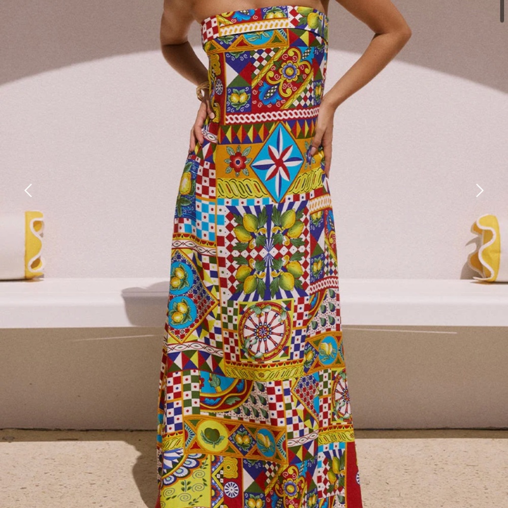 Lemon, Dress